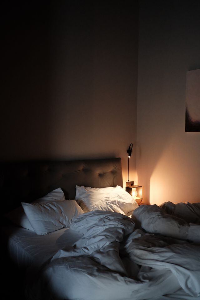 le lit transformé en champ de bataillé